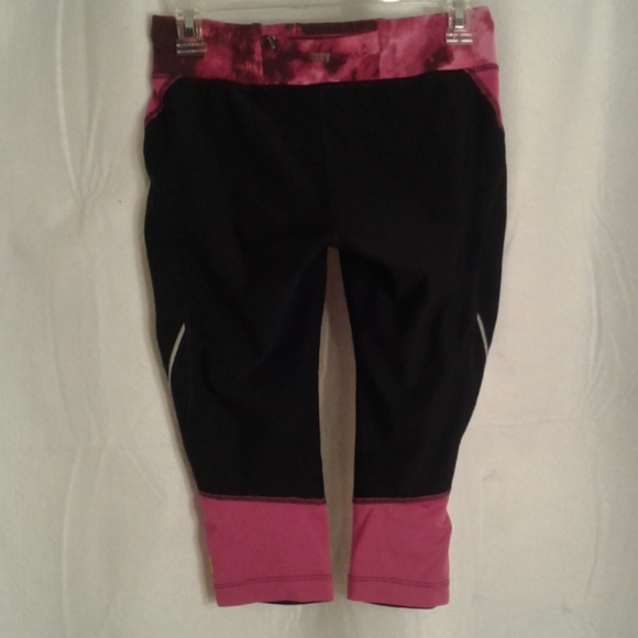 Lucy Tech XS workout Capri pink black - Picture 5 of 7